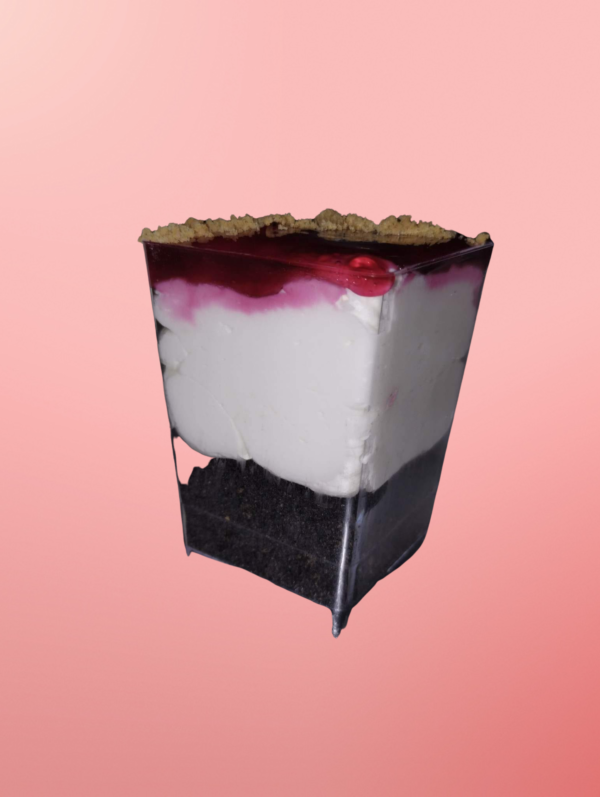Monoportii cu crema de branza si zmeura